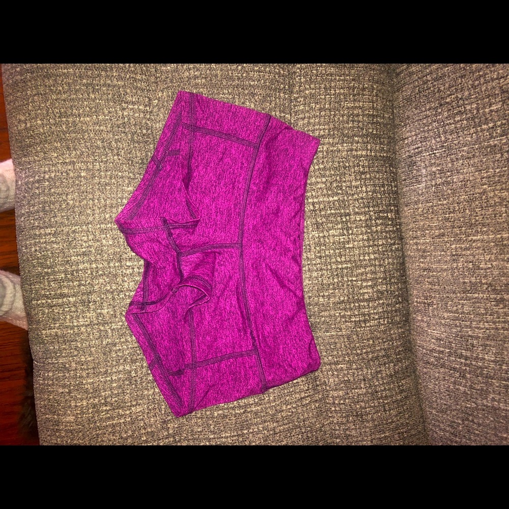 Fleo. Size small